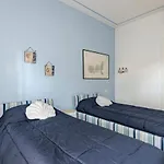 Apartment Tyrrena